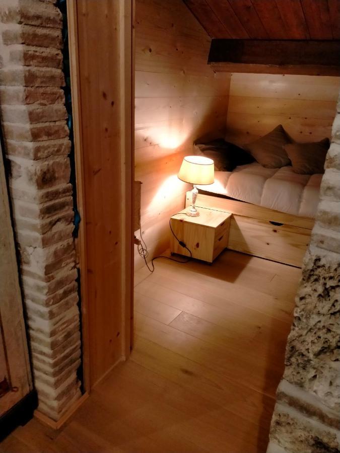 Maison En Pierre 피아스트라 외부 사진